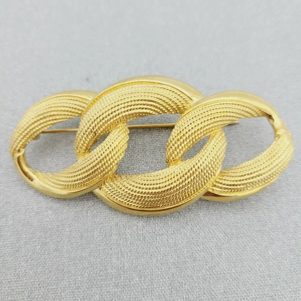 Vintage Napier Triple Link Brooch Gold Tone Stippled Texture 2.5